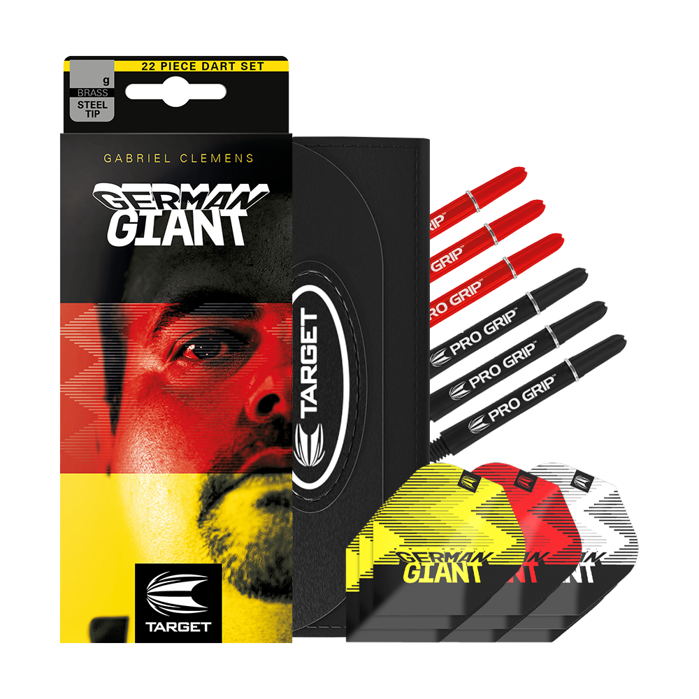 170005_Target_Gabriel_Clemens_Brass_Steeldarts_3g7ovhh0gPXQnn Das Bild zeigt das Produkt "Target Gabriel Clemens Brass Steeldarts - 22g" in einer auffälligen Verpackung. Zu sehen sind die Darts, verschiedene Flights und Zubehörteile, gestaltet in den Farben Schwarz, Gelb und Rot.