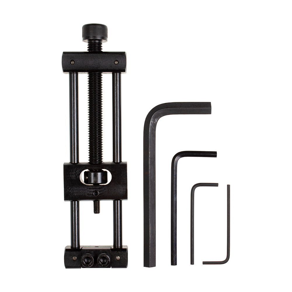 Designa Dart Repointer Black Pro Edition - Tip Changer Zu sehen ist der Designa Dart Repointer Black Pro Edition - Spitzenwechsler. Das Gerät ermöglicht das Austauschen von Spitzen an Darts.