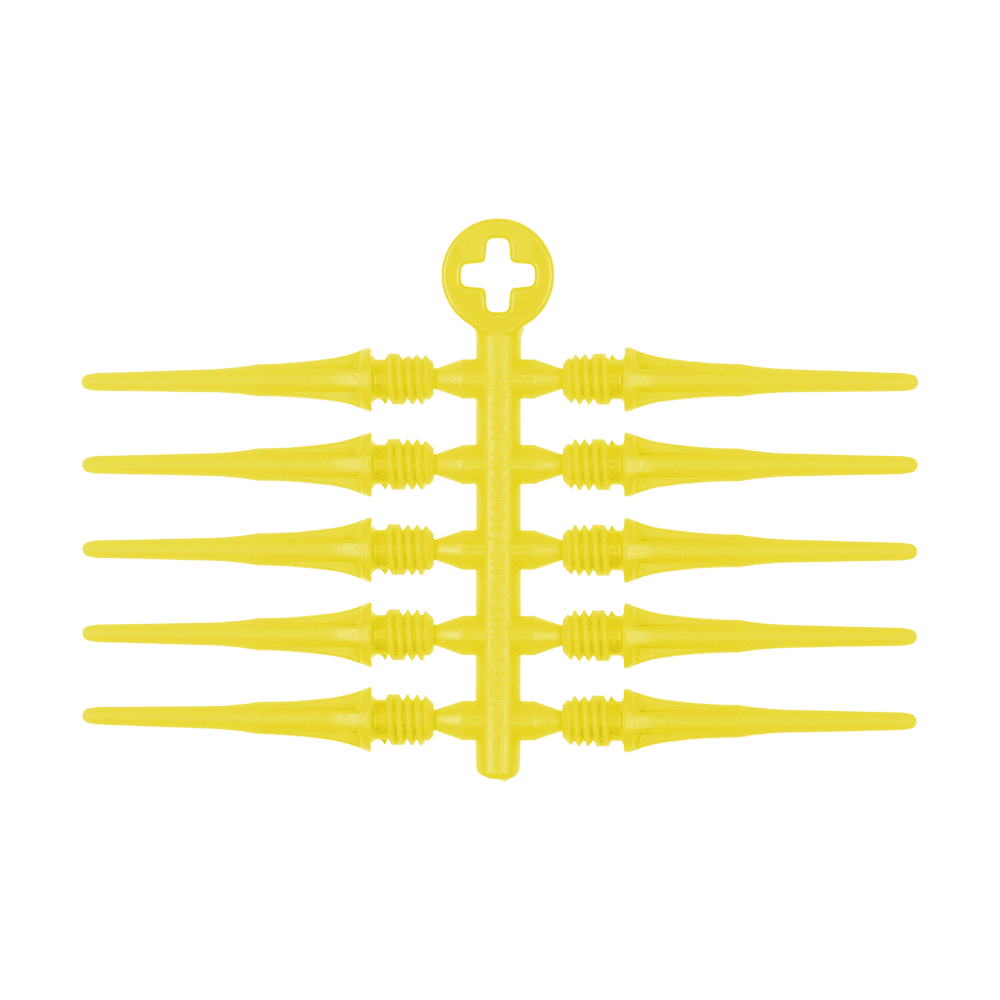 Das Bild zeigt gelbe Ersatzspitzen für Softdarts, angeordnet an einem Kunststoffträger. Es handelt sich um das Produkt "Cosmo Fit Point Plus 2BA Spitzen 25mm (50er Pack)".