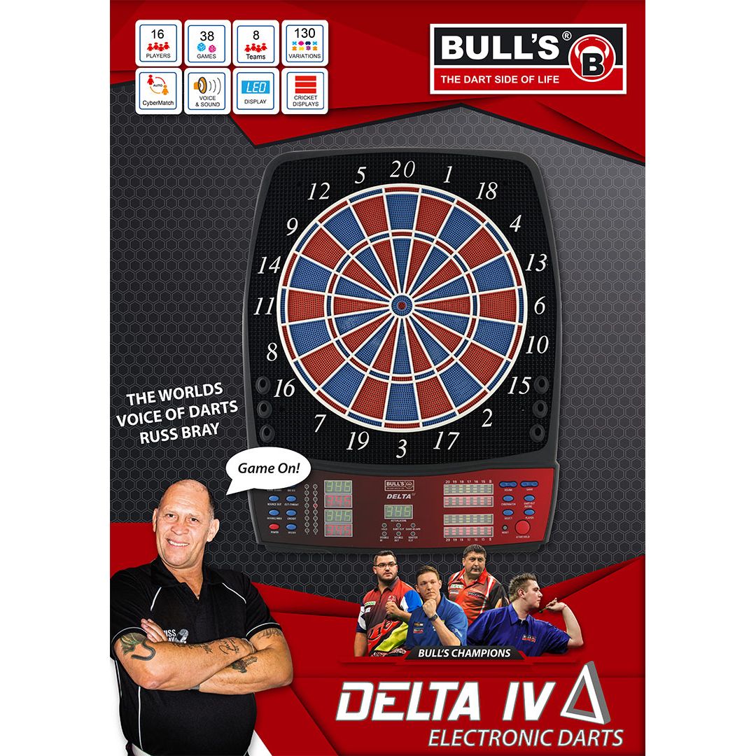 67986_v1 Das Bild zeigt das elektronische Dartboard "BULL'S Delta IV RB Sound". Es sind bekannte Dartspieler abgebildet, und das Board bietet viele Spieloptionen und digitale Anzeigen.