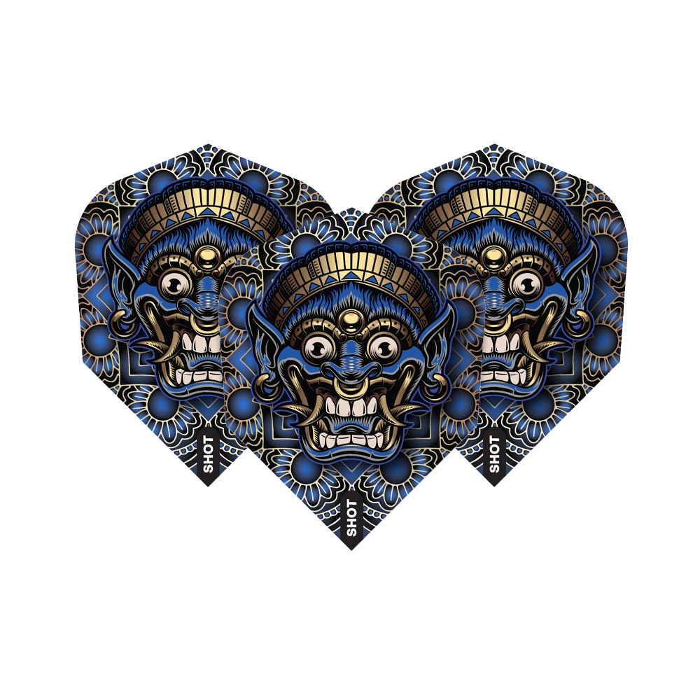 Shot Tribal Weapon Java No6 Flights Das Bild zeigt drei Dartflights mit einem auffälligen, tribal-inspirierten Maskendesign in Blau, Schwarz und Gold. Auf jedem Flight steht am Rand das Wort „SHOT“.