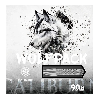 Caliburn Wolfpack W4 steel darts - 20g Das Bild zeigt die Verpackung der Caliburn Wolfpack W4 Steeldarts mit einem Wolf-Design. Auf der Verpackung steht, dass die Darts 20g wiegen und aus 90% Tungsten bestehen.