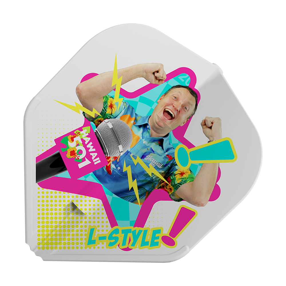 L-Style Wayne Mardle Type B L1EZ White Flights Das Bild zeigt das Produkt "L-Style Wayne Mardle Type B L1EZ White Flights" mit einem bunten Design. In der Mitte ist eine fröhliche Person abgebildet, umgeben von Mikrofon, Blitzen und dem Schriftzug "L-Style".