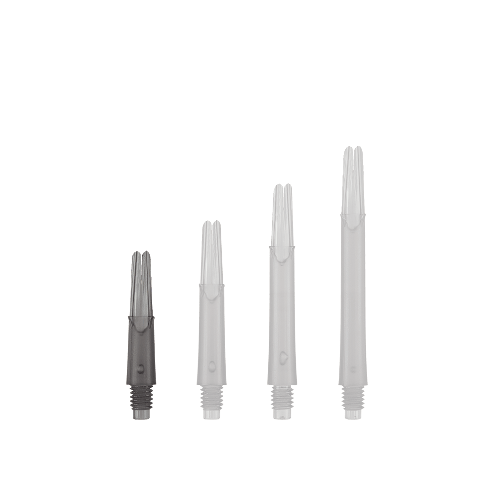 Das Bild zeigt vier gerade, transparente schwarze Dartschäfte nebeneinander in aufsteigender Größe. Sie haben am unteren Ende ein Schraubgewinde und oben Schlitze für die Flights.