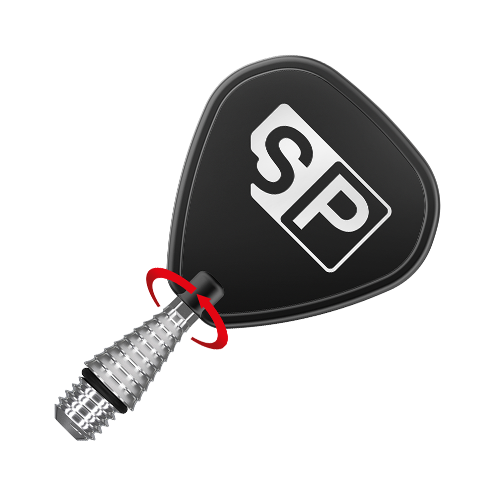 380180_Target_Titanium_Swiss_Point_Grooved_Conversion_Points_Silber_3 Das Bild zeigt eine schwarze Dartflightscheibe mit der weißen Aufschrift "SP". Am unteren Rand ist eine silberne, gerillte Dartspitze zu sehen.