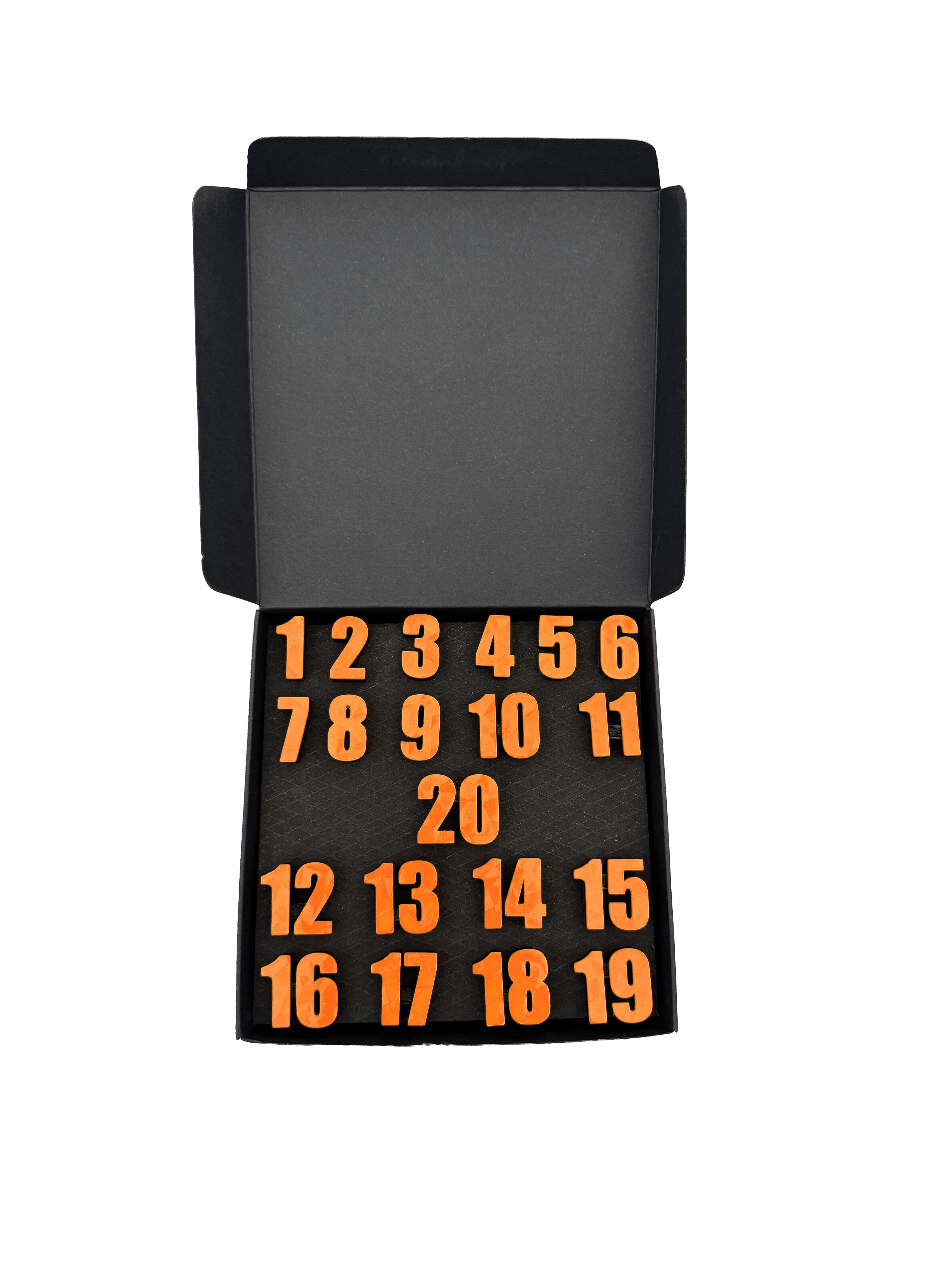 McDart Dartboard Number Rings / Number Ring Classic Das Bild zeigt eine Box mit der Aufschrift Classic Orange. Die Verpackung ist im gleichen Stil gehalten.