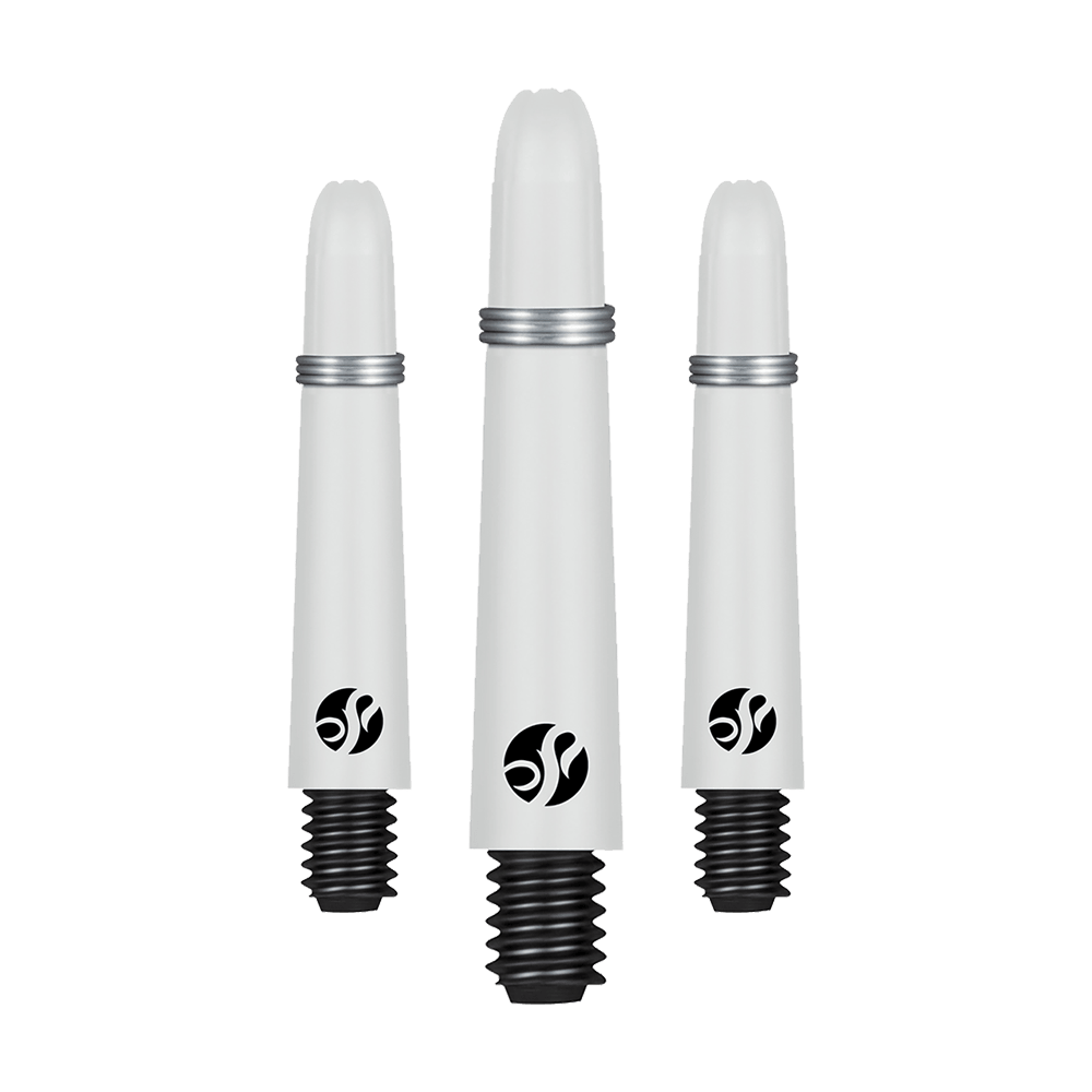 Shot Koi Carbon Shafts - White Auf dem Bild sind drei weiße, spitz zulaufende Dart-Schäfte mit schwarzem Gewinde und silbernem Ring zu sehen. Jeder Schaft trägt ein schwarzes Logo in der Nähe des unteren Endes.