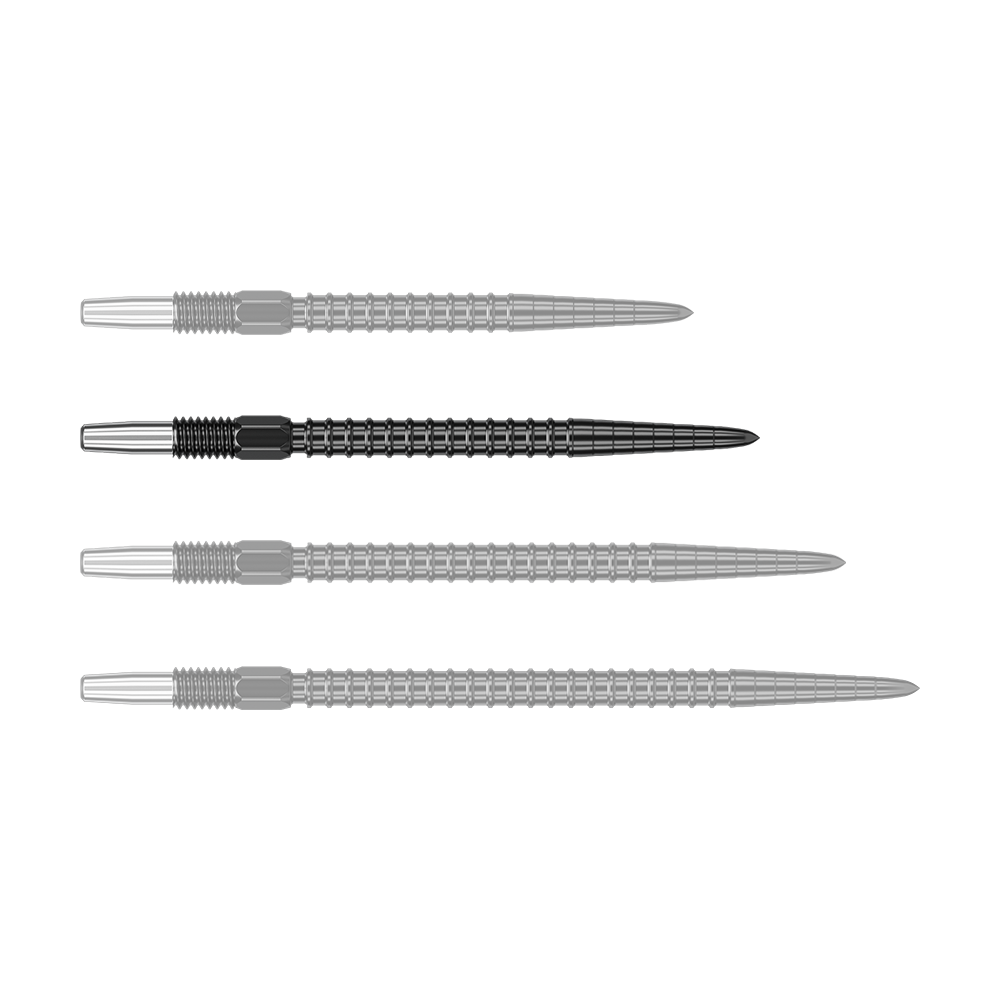 Target Swiss Point Chrono Dart Tips - Black Auf dem Bild sind vier schwarze Dartspitzen in einer Reihe zu sehen. Sie haben einen silbernen hinteren Abschnitt und einen geriffelten Mittelteil.
