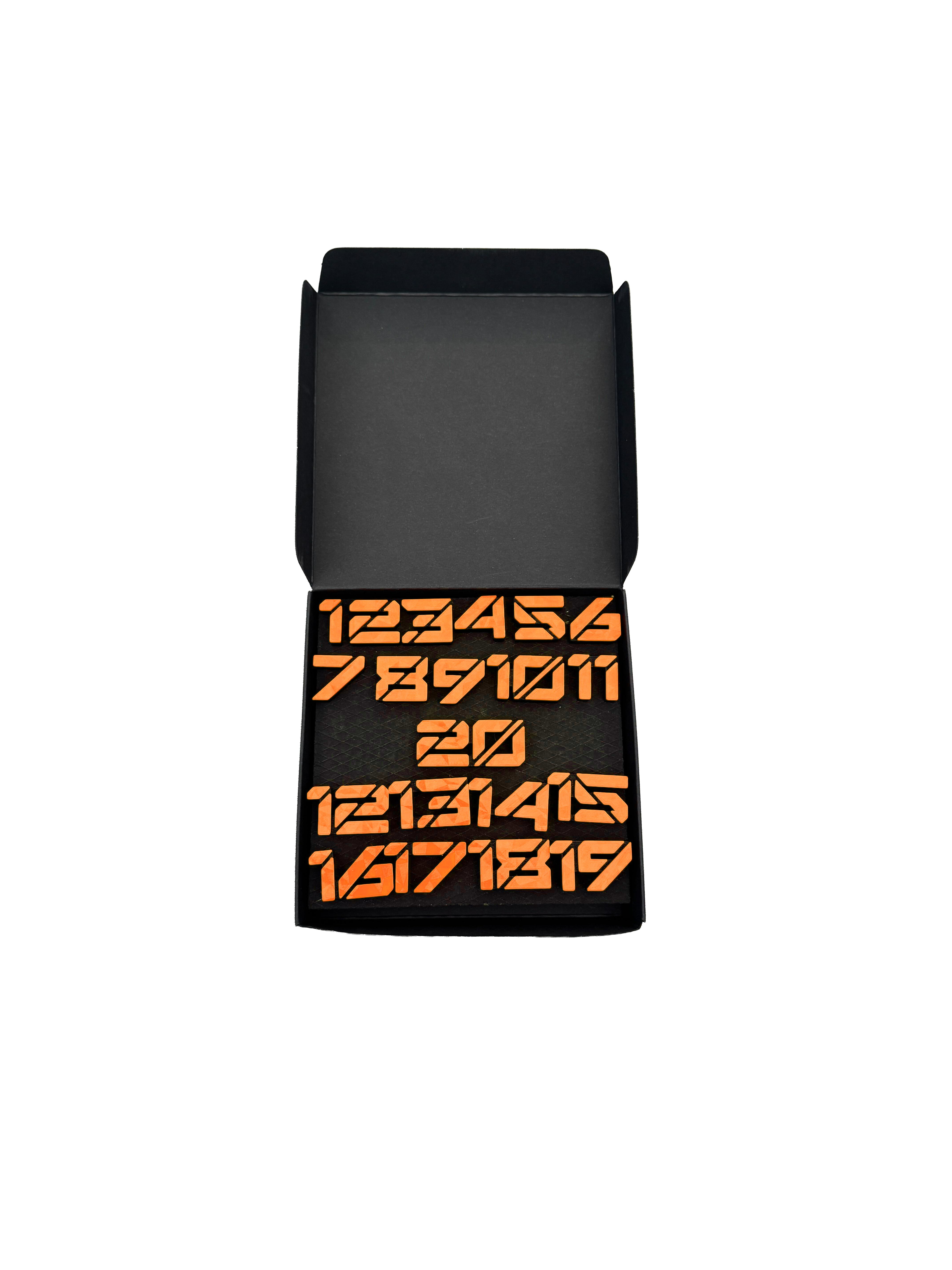 McDart Dartboard Number Rings / Number Ring Cyber Das Bild hat den Dateinamen 'McDart Dartboard Steckzahlen Zahlenring Cyber orange 2'. Vermutlich ist darauf ein Zahlenring oder Steckzahlen in Orange für ein Dartboard zu sehen.