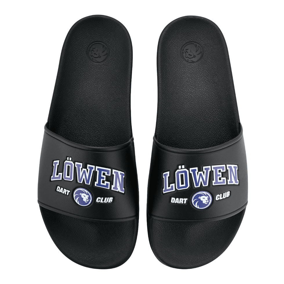Abgebildet sind Löwen Kollektion DARTIletten Schuhe. Diese Schuhe sind Teil einer limitierten Kollektion für Dartfans.
