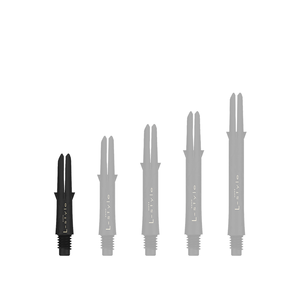 Das Bild zeigt fünf schwarze Dart-Schäfte in verschiedenen Längen, die aufrecht nebeneinander stehen. Auf jedem Schaft steht der Schriftzug „L-style“ in weißer Farbe.