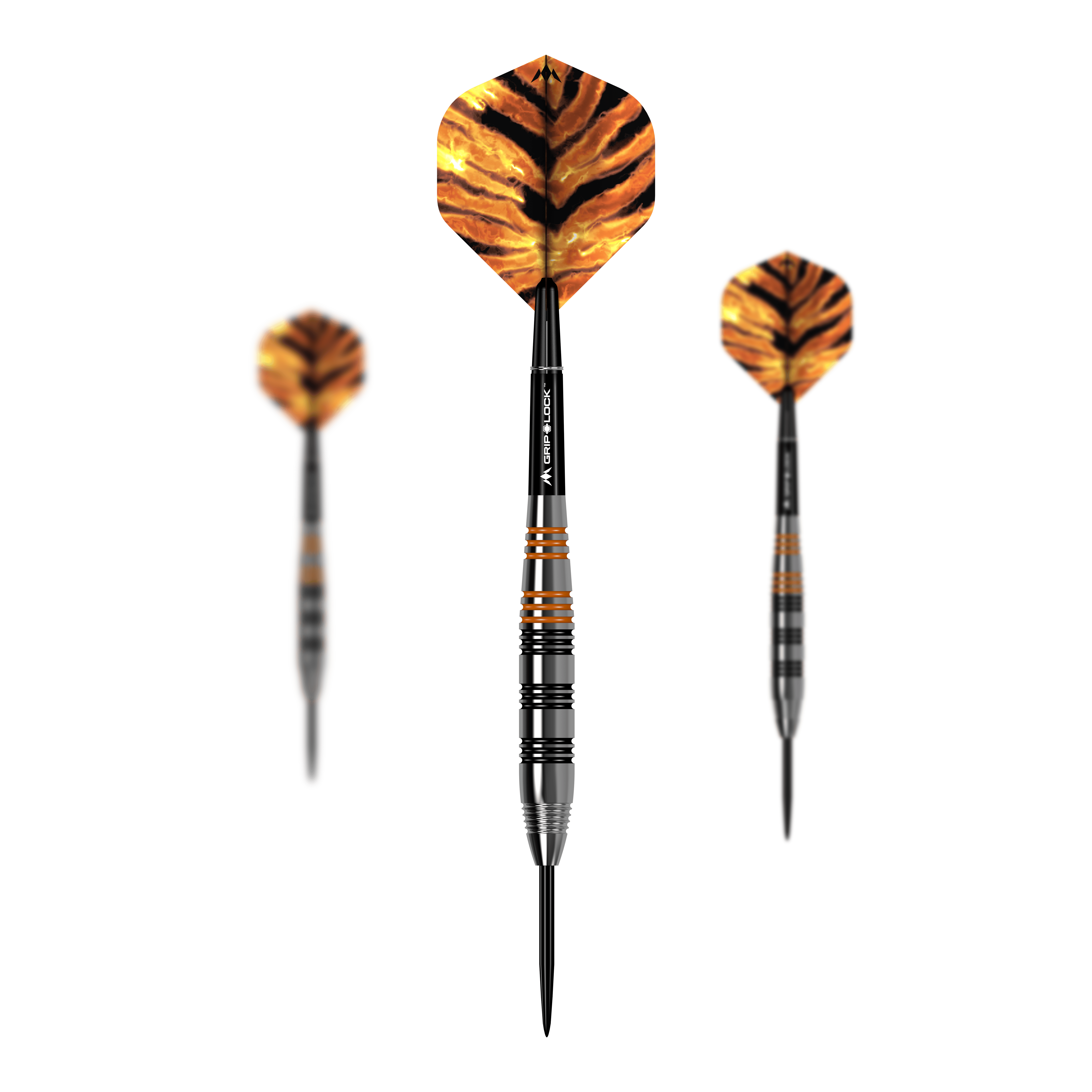 Mission Javan Brass Steel Darts - 22g Das Bild zeigt drei Steeldarts des Modells "Mission Javan Brass Steeldarts - 22g". Die Flights haben ein auffälliges, orange-schwarzes Muster, das an Tigerstreifen erinnert.