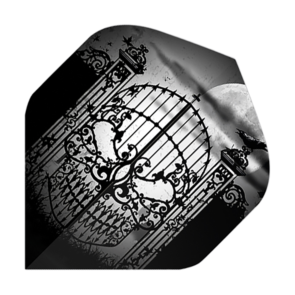 Alchemy Abandon All Hope No2 Standard Flights Das Bild zeigt ein schwarz-weißes Motiv mit einem verzierten eisernen Tor vor einem Vollmond. Eine Krähe sitzt auf einem der Torpfeiler und verstärkt die mystische Atmosphäre.