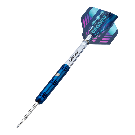 Dieses Bild zeigt einen Unicorn Prodigy 01 Parallel Steeldart. Der Dartpfeil hat einen blauen Schaft und eine bunte Flight mit dem Aufdruck "Prodigy".