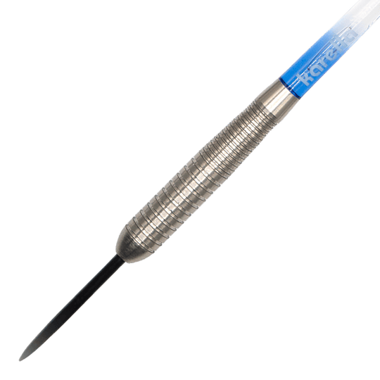 Das Bild zeigt die Karella Comic Line CL-4 Steeldarts - 23g. Diese Darts sind für präzises Werfen entwickelt.
