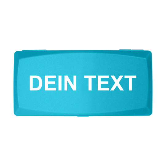 ABS box with custom print Die Abbildung zeigt eine himmelblaue Box mit der Aufschrift "DEIN TEXT" in weißer Schrift. Die Box hat eine rechteckige Form und einen schlichten, modernen Look.