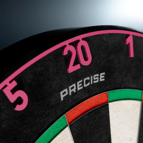 Precise 180 Endorphine Steel Dartboard with Numbered Ring - Cyber Pink Zu sehen ist das Precise 180 Endorphine Steeldartboard mit Nummernring in der Farbe Cyber Pink. Dieses Board bietet präzises Werfen und modernes Design.