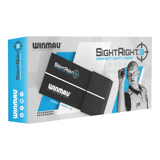Winmau SightRight 3 - Compact Die Abbildung zeigt die Verpackung des Produkts "Winmau SightRight 3 - Compact". Auf der Box ist ein Dartspieler zusammen mit dem Produkt abgebildet, das für perfektes Dart-Zielen entwickelt wurde.