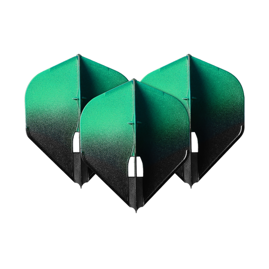 L-Style Two Tone L1PRO Flights Das Bild zeigt drei grün-schwarze Dartflights in einer Zweiton-Optik. Sie sind nebeneinander angeordnet und haben eine auffällige Farbverläufe von grün zu schwarz.