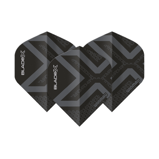 Abgebildet ist ein Winmau Prism Delta Blade X Metallic Black No2 Standard Flight. Das Produkt erscheint in schwarzer Metallic-Farbe.