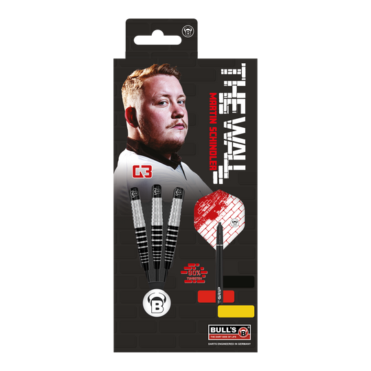 Bulls Martin Schindler Original Generation 3 steel darts Auf dem Bild ist die Verpackung der "Bulls Martin Schindler Original Generation 3 Steeldarts" zu sehen. Auf der Verpackung sind ein Porträt von Martin Schindler und drei Steeldarts abgebildet.