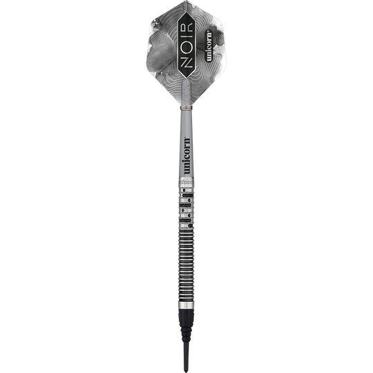 23831_Unicorn_Noir_Gary_Anderson_Phase_5_Softdarts_1EzaxbsEhf0OjI Auf dem Bild ist ein Unicorn Noir Gary Anderson Phase 5 Softdart zu sehen. Der Dart ist schwarz-silber und hat ein modernes, elegantes Design.