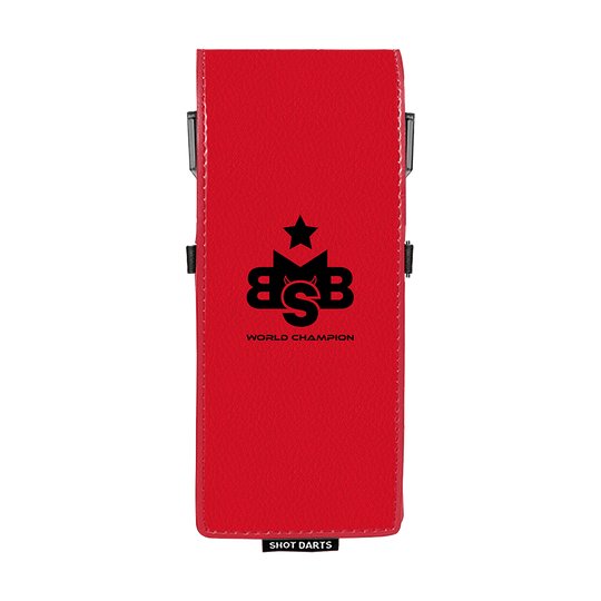 Das Bild zeigt ein rotes Dartcase mit der Aufschrift "World Champion" und einem schwarzen Logo. Unten am Case befindet sich ein kleines Schild mit dem Text "Shot Darts".
