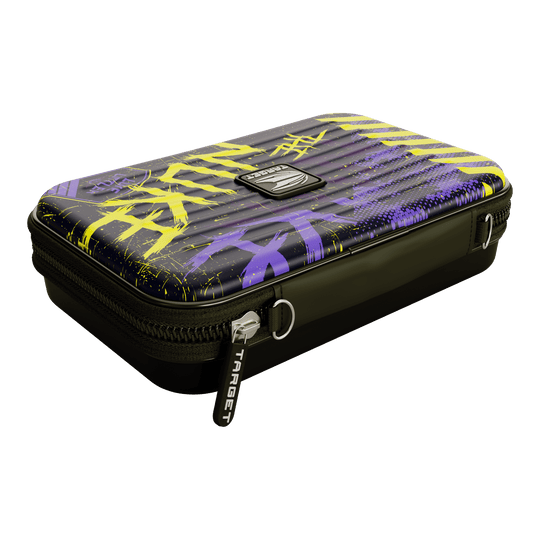 Target Takoma Luke Littler XL dart case Das Bild zeigt das Target Takoma Luke Littler XL Dartcase. Es ist ein großes Dartcase für die sichere Aufbewahrung von Dartpfeilen.