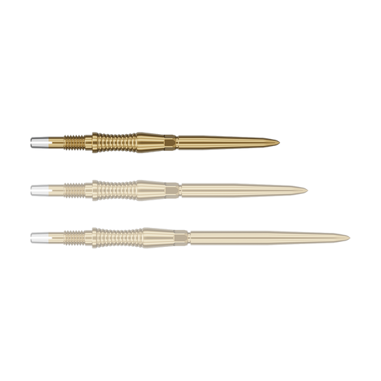 Das Bild zeigt eine Darts-Spitze von Target in Gold, vermutlich aus der Swiss Point Signature RST Serie mit 30mm Länge. Die Spitze hat ein detailliertes Design und reflektiert das Licht.