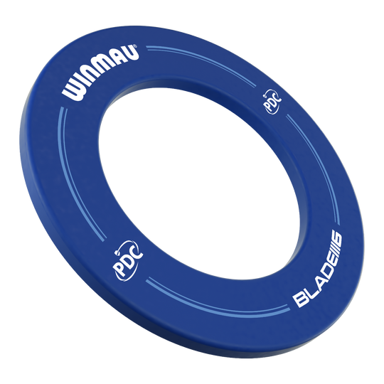 Winmau PDC Dartboard Surround - Blue Auf dem Bild ist ein blauer Dartboard-Surround der Marke Winmau zu sehen. Die Aufschrift enthält die Logos von Winmau, PDC und Blade 6.