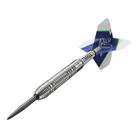 Das Bild zeigt den Target Shane McGuirk GEN1 Swiss Point Steeldart mit einem Gewicht von 23g. Der Dart hat ein silbernes, geriffeltes Barrel und blaue Flights mit weiß-grünen Akzenten.