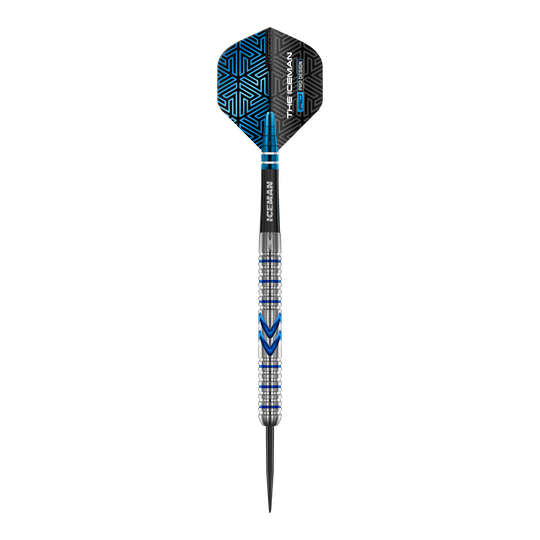 Red Dragon Gerwyn Price Iceman Midnight Edition steel darts Das Bild zeigt einen Steeldart aus der Serie "Red Dragon Gerwyn Price Iceman Midnight Edition". Der Dart hat ein silbernes und blaues Design mit schwarzen Akzenten auf dem Flight.