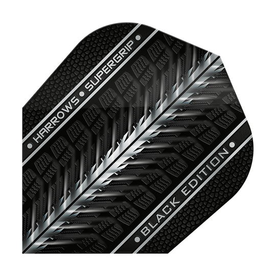 Harrows Supergrip Black Edition No6 Flights Das Bild zeigt das Produkt "Harrows Supergrip Black-Edition No6 Flights". Das Flight ist schwarz mit silbernen und grauen Akzenten sowie der Aufschrift "HARROWS SUPERGRIP BLACK EDITION".