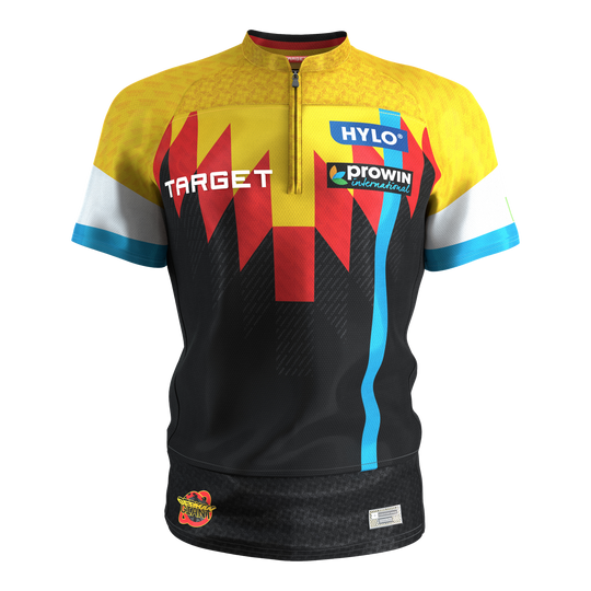 Target Gabriel Clemens dart shirt 2027 Abgebildet ist das Target Gabriel Clemens Dartshirt 2027. Das Shirt ist für Dartspieler gestaltet.
