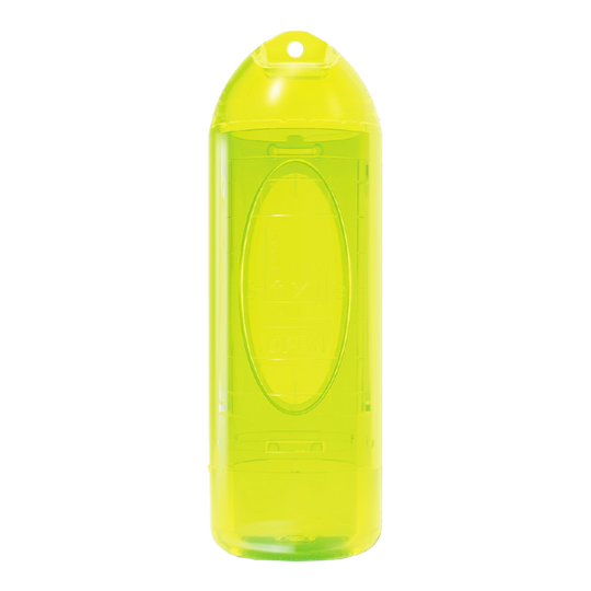 Das Bild zeigt ein durchsichtiges, neon-gelbes Etui in zylindrischer Form. Es hat ein kleines Loch an der Oberseite zum Aufhängen oder Befestigen.