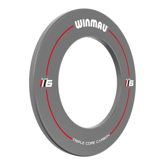 Das Bild zeigt das Produkt "Winmau Blade 6 Design Dartboard Surround" in Grau. Der Dartboard-Surround ist rund, hat rote Akzente und weißen Text.