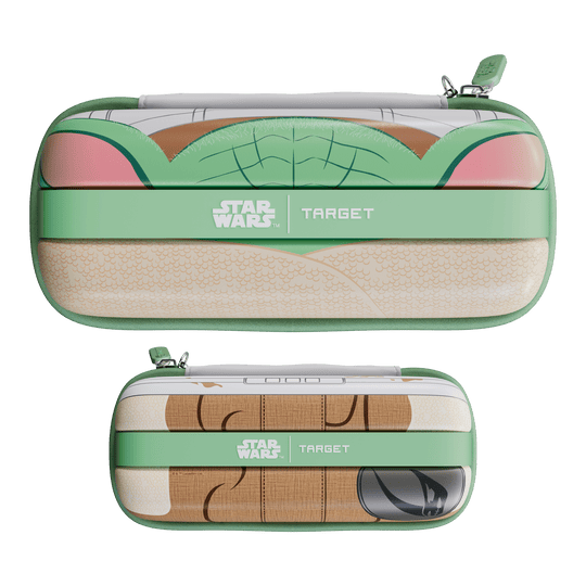 Das Bild zeigt das Target Star Wars Boa Dartcase - Grogu. Dies ist ein spezielles Dartcase mit einem Grogu-Motiv aus Star Wars.