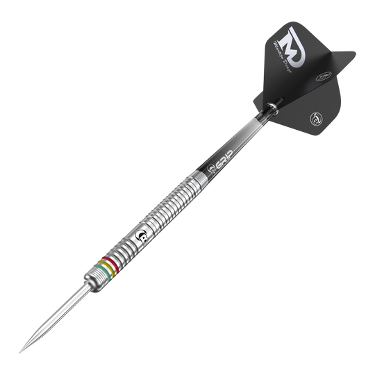 Bulls Martijn Dragt Steel Darts - 24g Auf dem Bild ist ein Bulls Martijn Dragt Steeldart mit einem Gewicht von 24g zu sehen. Der Dartpfeil hat einen silbernen, gerillten Schaft und schwarze Flights mit weißer Aufschrift.