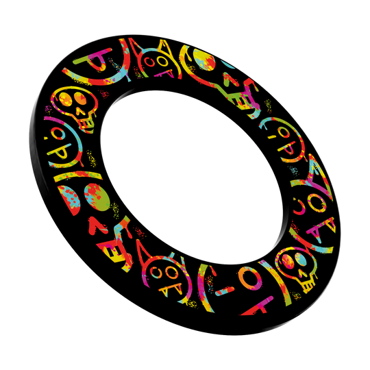 McDart Graffiti Emojis Dartboard Surround Das Bild zeigt ein buntes Dartboard Surround mit Graffiti-Smilies von McDart. Die Umrandung schützt die Wand beim Dartspielen.