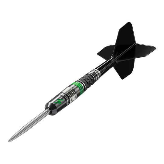 Target Japan Black Marque Lightning 3 SP steel darts Das Bild zeigt den Target Japan Black Marque Lightning 3 SP Steeldart. Der Dartpfeil ist schwarz-silber mit grünen Akzenten und hat schwarze Flights.
