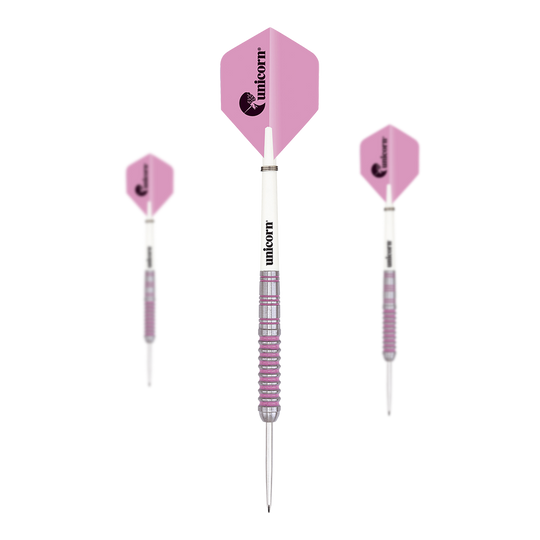 Unicorn Autograph steel darts Das Bild zeigt drei Unicorn Autograph Steeldarts mit rosa Flights. Die Darts haben eine weiße Mitte und einen geriffelten, silber-rosa Schaft.