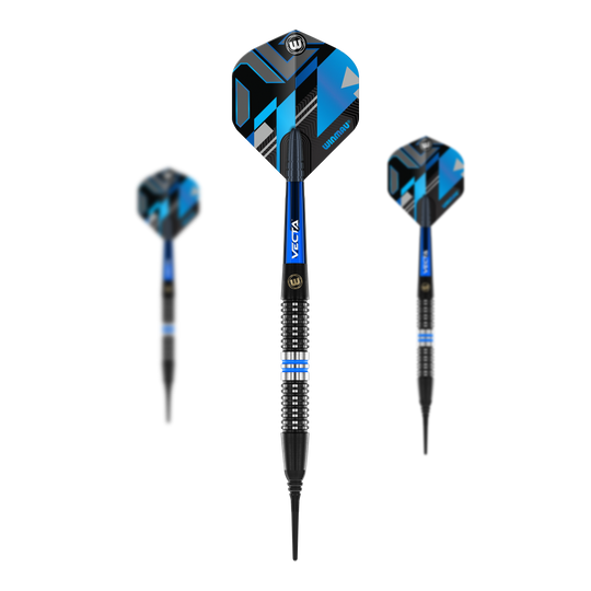 Winmau Galactics soft darts - 20g Das Bild zeigt drei Winmau Galactics Softdarts mit einem Gewicht von 20g. Die Darts haben ein modernes Design in Blau und Schwarz mit markanten Linien auf den Flights.