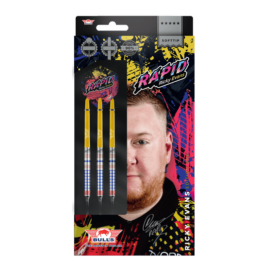 Bulls NL Ricky Evans Rapid Edition One Soft Darts - 20g Das Bild zeigt die Verpackung der "Bulls NL Ricky Evans Rapid Edition One Softdarts - 20g". Auf der Verpackung sind drei Softdarts und ein Porträt von Ricky Evans abgebildet.