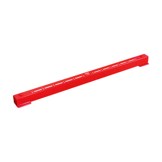 Das Bild zeigt das Produkt "Bulls Oky Metall Oche". Es ist eine rote Metallleiste mit weißen Markierungen, die beim Dartspielen als Abwurflinie dient.