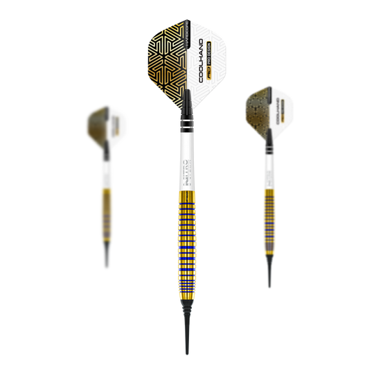 Auf dem Bild sind drei Softdarts des Modells "Red Dragon Luke Humphries TX3 Gold SE" mit einem Gewicht von 20g zu sehen. Die Darts haben goldene und weiße Designelemente mit schwarzen Spitzen und auffälligen Flights.