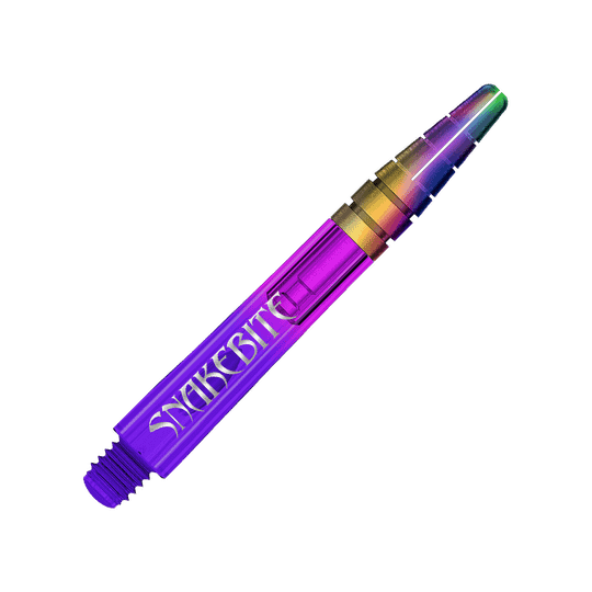 C793_Red_Dragon_Nitrotech_Peter_Wright_Purple_Ionic_Shafts_39mm_2 Das Bild zeigt einen lila Dartshaft mit dem Schriftzug "Snakebite". Der Shaft hat einen schimmernden, metallischen Farbverlauf an einem Ende.