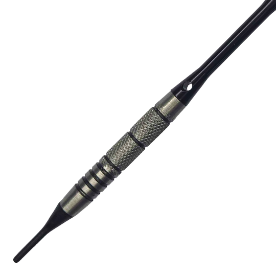 McDart 85 Tungsten V9 soft darts - 17.5g Auf dem Bild ist ein McDart 85er Tungsten V9 Softdart mit einem Gewicht von 17,5 g zu sehen. Der Dartpfeil hat eine metallische Griffzone mit feiner Riffelung für besseren Halt.