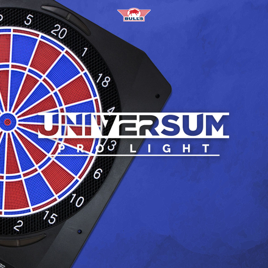 Bulls NL Universum Pro Light Electronic Dartboard - Blue Red Das Bild zeigt das Bulls NL Universum Pro Light Elektronisches Dartboard in Blau und Rot. Es ist ein elektronisches Dartboard für Freizeit- und Profispieler.