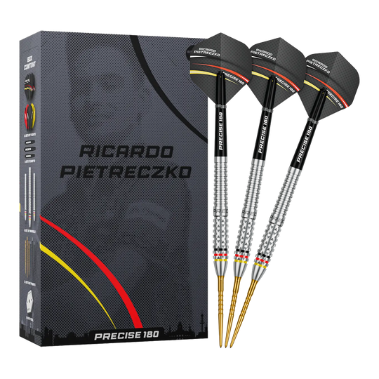 Vollansicht der Precise 180 Ricardo Pietreczko GEN1 Steeldarts. Diese Darts sind für Präzision und Kontrolle entwickelt.