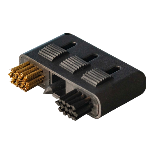 Das Bild zeigt das Target Dart Servicing Kit. Es handelt sich um ein Reparaturset für Dartpfeile.